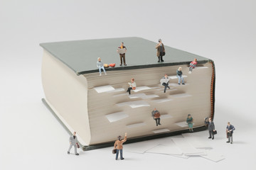 小学四年级奥数：年龄问题例题及讲解