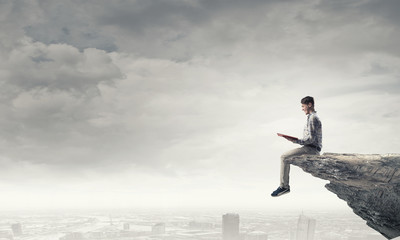 小学四年级奥数：年龄问题例题及讲解